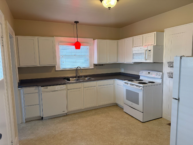 property at 628 Thoma St
