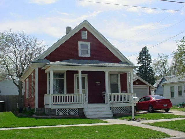 145 E 14th St in Fremont, NE - Building Photo