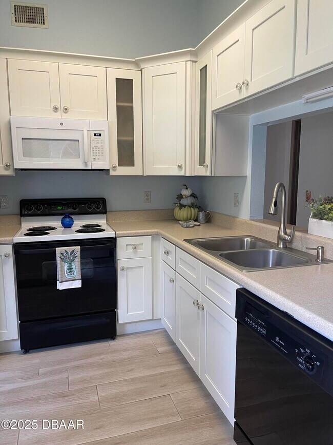 89 Crooked Pine Rd in Port Orange, FL - Foto de edificio - Building Photo