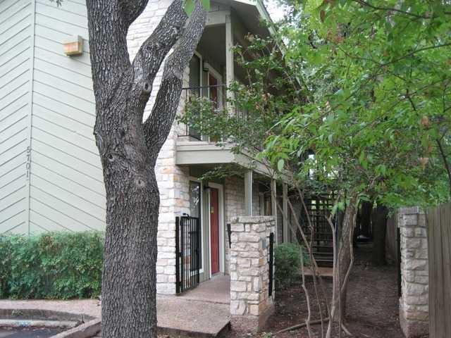 5701 Woodrow Ave in Austin, TX - Building Photo
