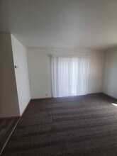 1803 W Bemis St in Moses Lake, WA - Building Photo - Building Photo