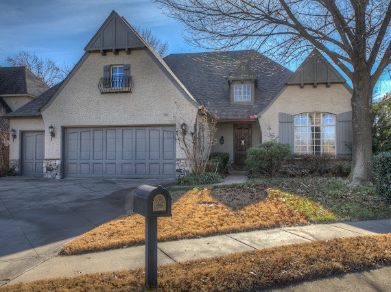 property at 8680 East 105th Ct S