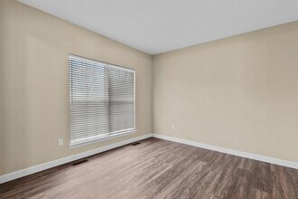 612 Zumwalt Crossing in O'Fallon, MO - Building Photo - Building Photo