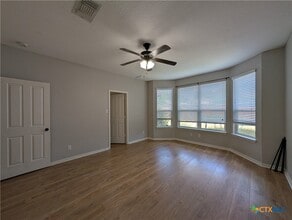 248 Oak Creek Way in New Braunfels, TX - Building Photo - Building Photo