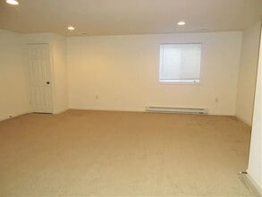 181 Linda Sue Ln in Myerstown, PA - Building Photo - Building Photo