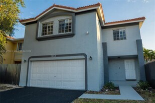 14318 SW 176th Terr in Miami, FL - Building Photo