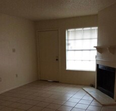 8327 Ned Ave, Unit D in Baton Rouge, LA - Building Photo - Building Photo