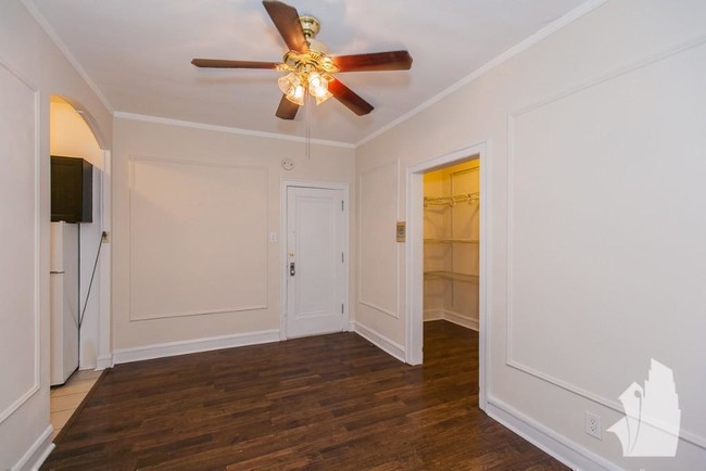 2827 N Burling St in Chicago, IL - Building Photo - Building Photo
