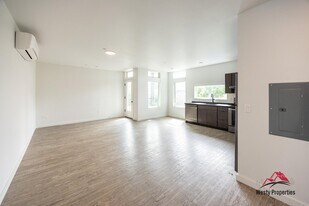 4647 SE 40th Ave in Portland, OR - Building Photo