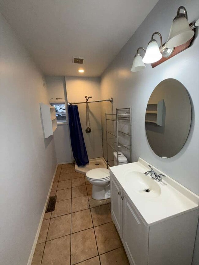 27 Hewitt St in Trenton, NJ - Building Photo - Building Photo