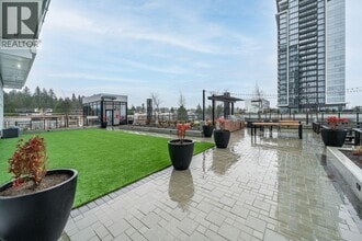 505 Nelson St in Coquitlam, BC - Building Photo - Building Photo