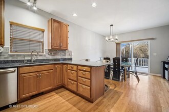 23540 N Melody Ln in Lake Zurich, IL - Building Photo - Building Photo