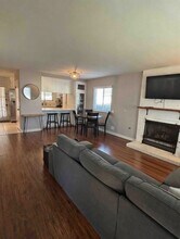 21142 Chesterbrook Ln in Huntington Beach, CA - Building Photo - Building Photo