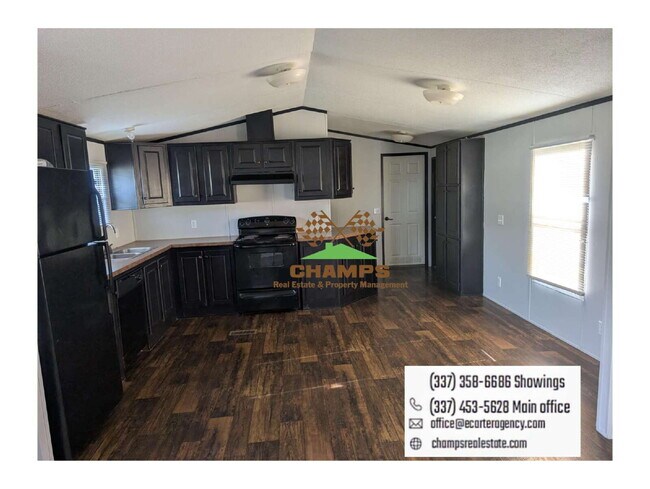 1042 Aldus Johnson Dr in Breaux Bridge, LA - Building Photo - Building Photo