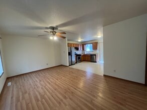 300-302 W 2nd St in Aroma Park, IL - Building Photo - Building Photo