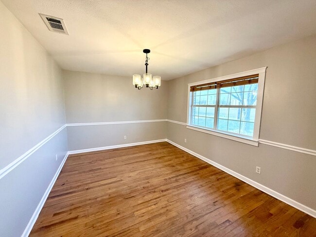 207 Estates Dr in Woodway, TX - Building Photo - Building Photo