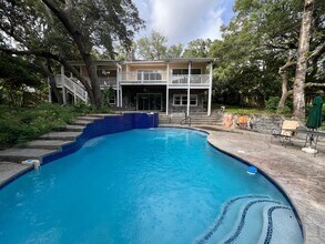 902 Whisperwood Ln S in Fort Walton Beach, FL - Building Photo - Building Photo