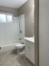 1041 Warwick Ave in Fallon, NV - Building Photo - Building Photo