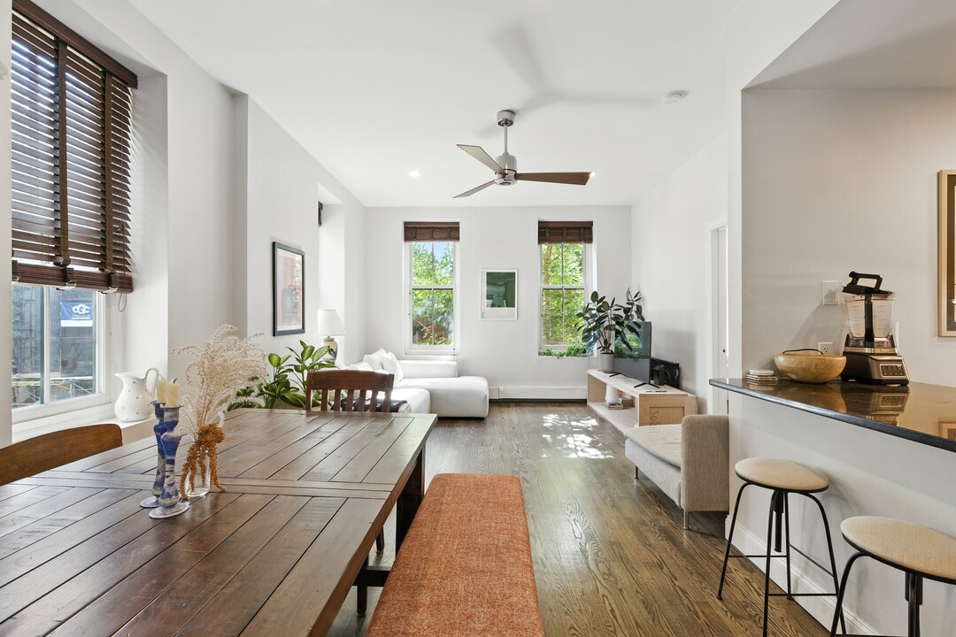 30 E Concord St, Unit 11 in Boston, MA - Foto de edificio