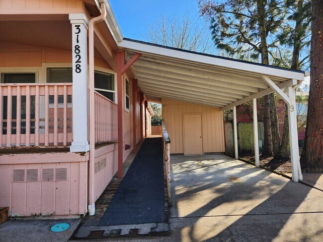 31828 Hydrangea Ln in Tangent, OR - Building Photo - Building Photo