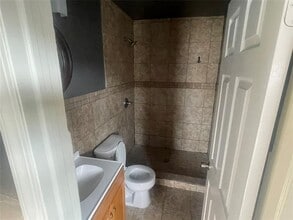 621 Nowahy Ave in Clinton, OK - Building Photo - Building Photo