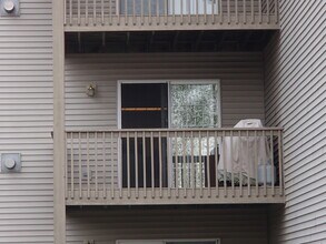 42 Westside Drive in Iowa City, IA - Building Photo - Building Photo