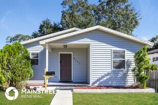4122 8th St S in St. Petersburg, FL - Building Photo