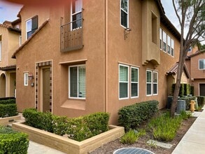 53 Playa Cir in Aliso Viejo, CA - Foto de edificio - Building Photo