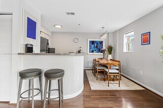 1255 Pennsylvania Ave in Miami Beach, FL - Building Photo - Building Photo