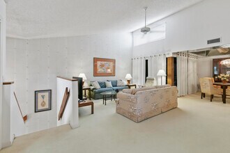 17110 Waterbend Dr in Jupiter, FL - Building Photo - Building Photo