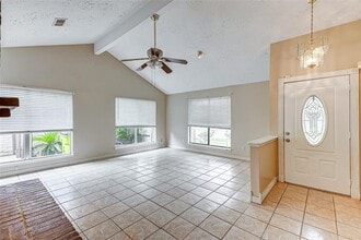 2010 Hickory Glen Dr in Missouri City, TX - Building Photo - Building Photo