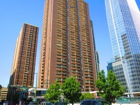 1020 15th St, Unit 21M in Denver, CO - Building Photo