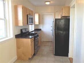 201 Winthrop St, Unit 2 in Winthrop, MA - Building Photo - Building Photo