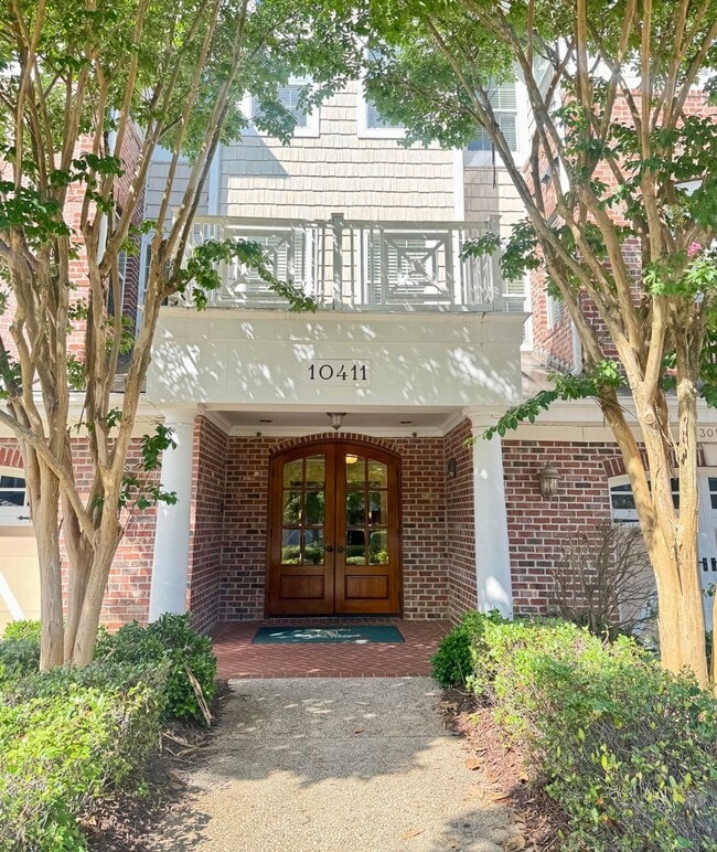 property at 10411 Rosegate Ct