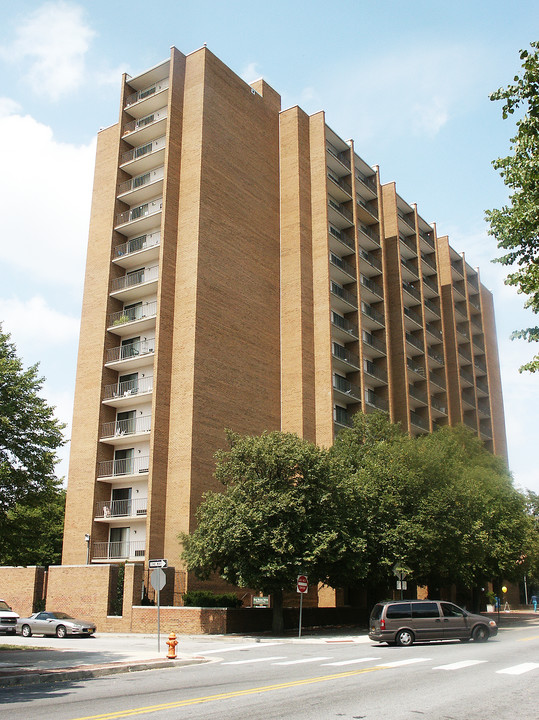 Zion Towers in Baltimore, MD - Foto de edificio