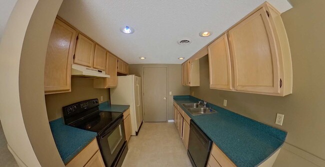 2503 Candlewood Dr in Manhattan, KS - Building Photo - Building Photo