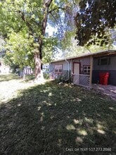 1505 W Cherry St in Vermillion, SD - Building Photo - Building Photo