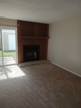 3631 Chimney Creek Dr in Virginia Beach, VA - Building Photo - Building Photo