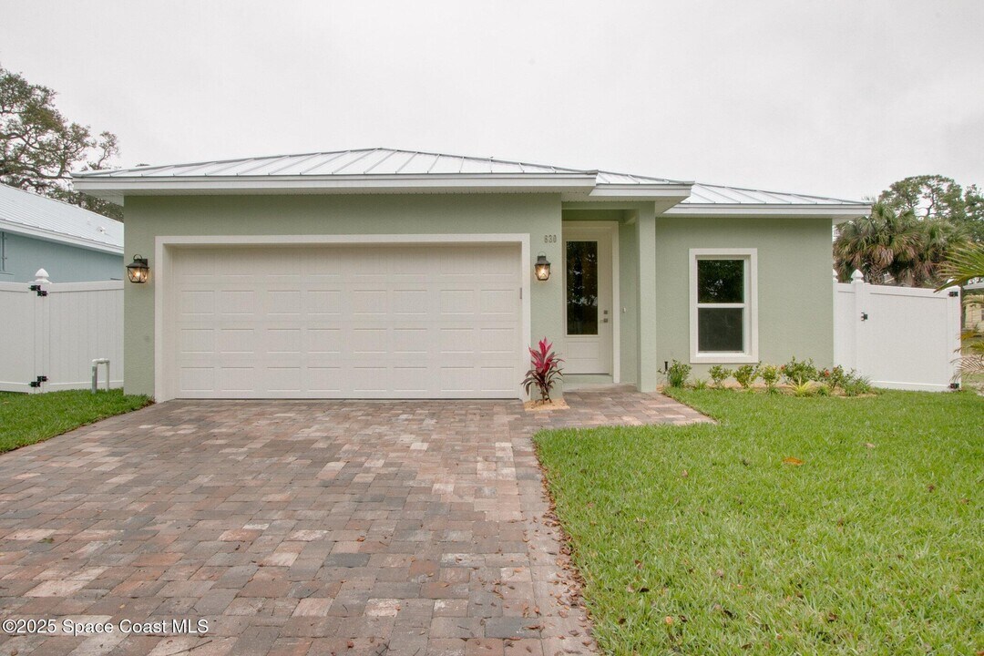 630 Young St in Melbourne, FL - Building Photo
