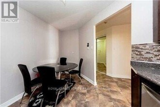410 McLevin Ave in Toronto, ON - Building Photo - Building Photo