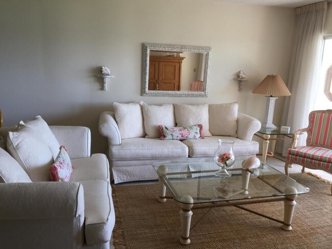 501 Lake Shore Dr-Unit -105 in West Palm Beach, FL - Building Photo - Building Photo