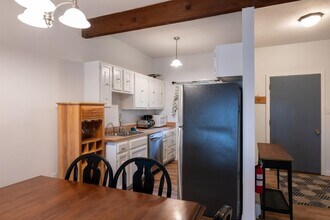 1221 Baker Turn, Unit 1D in Hartford, VT - Building Photo - Building Photo