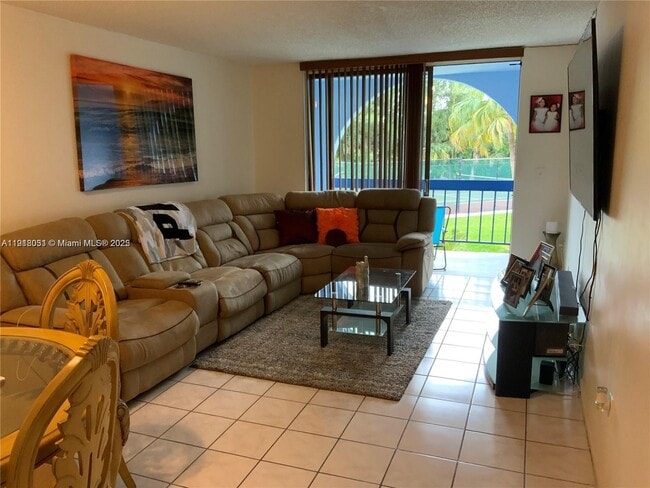 9460 Fontainebleau Blvd