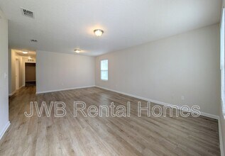 2022 St Clair St in Jacksonville, FL - Building Photo - Building Photo