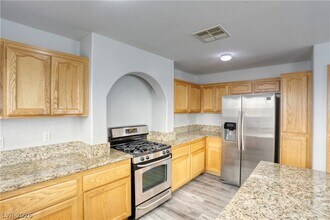 7226 Cestrum Rd in Las Vegas, NV - Building Photo - Building Photo