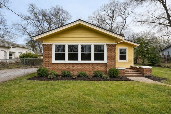 property at 317 16th Pl SW