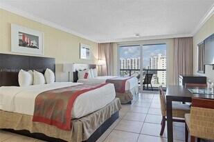 19201 Collins Ave, Unit 1034 in Sunny Isles Beach, FL - Building Photo
