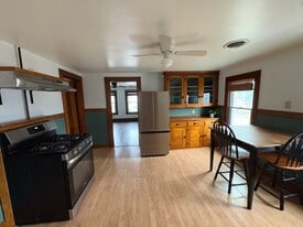 366 Penora St, Unit Upper in Depew, NY - Building Photo