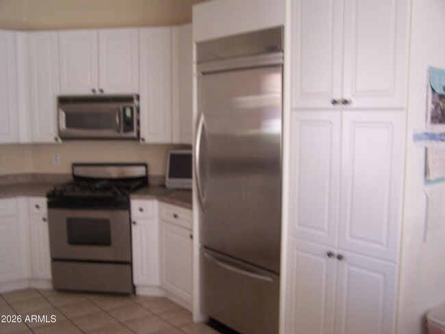 13649 W Cypress St in Goodyear, AZ - Building Photo - Building Photo