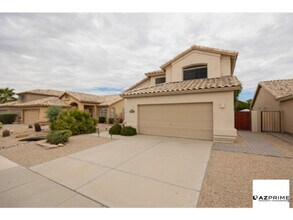 7442 W Via Del Sol Dr in Glendale, AZ - Building Photo - Building Photo